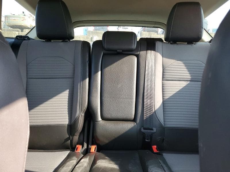 2017 FORD ESCAPE TITANIUM 10
