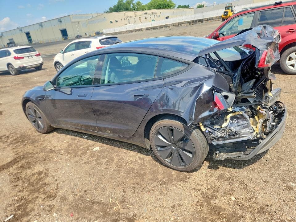 2026 TESLA MODEL 3 2