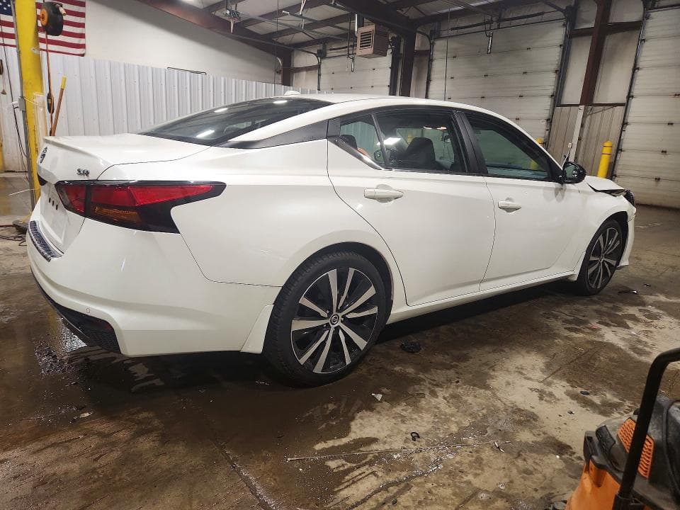 2020 NISSAN ALTIMA SR 3