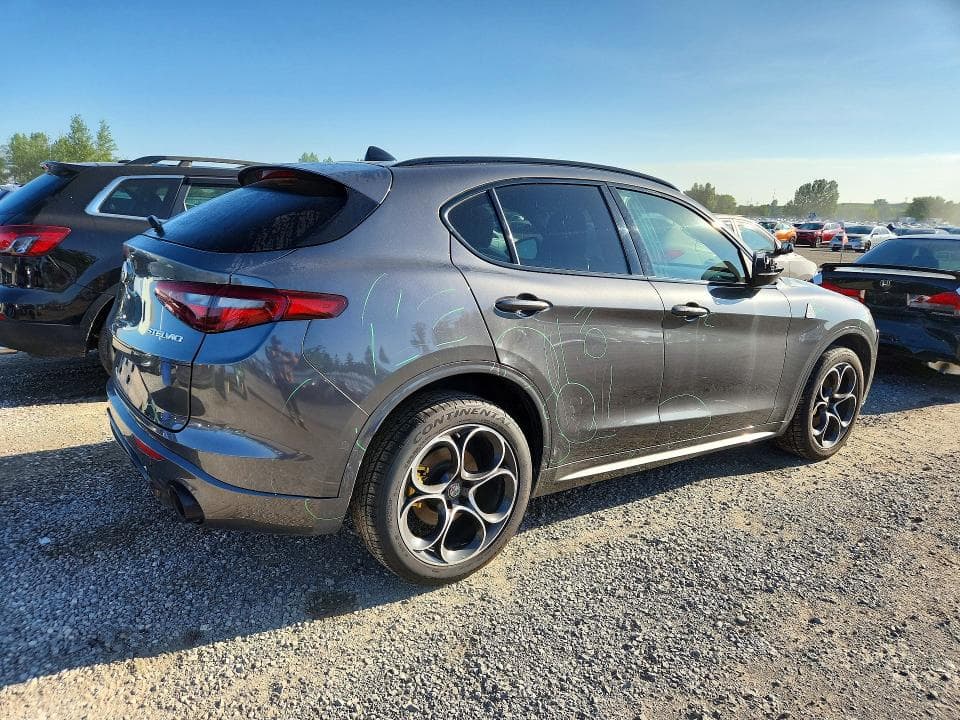 2021 ALFA ROMEO STELVIO TI 3