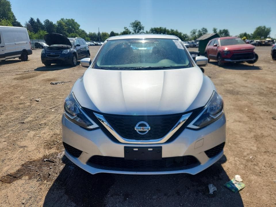 2019 NISSAN SENTRA SV 5
