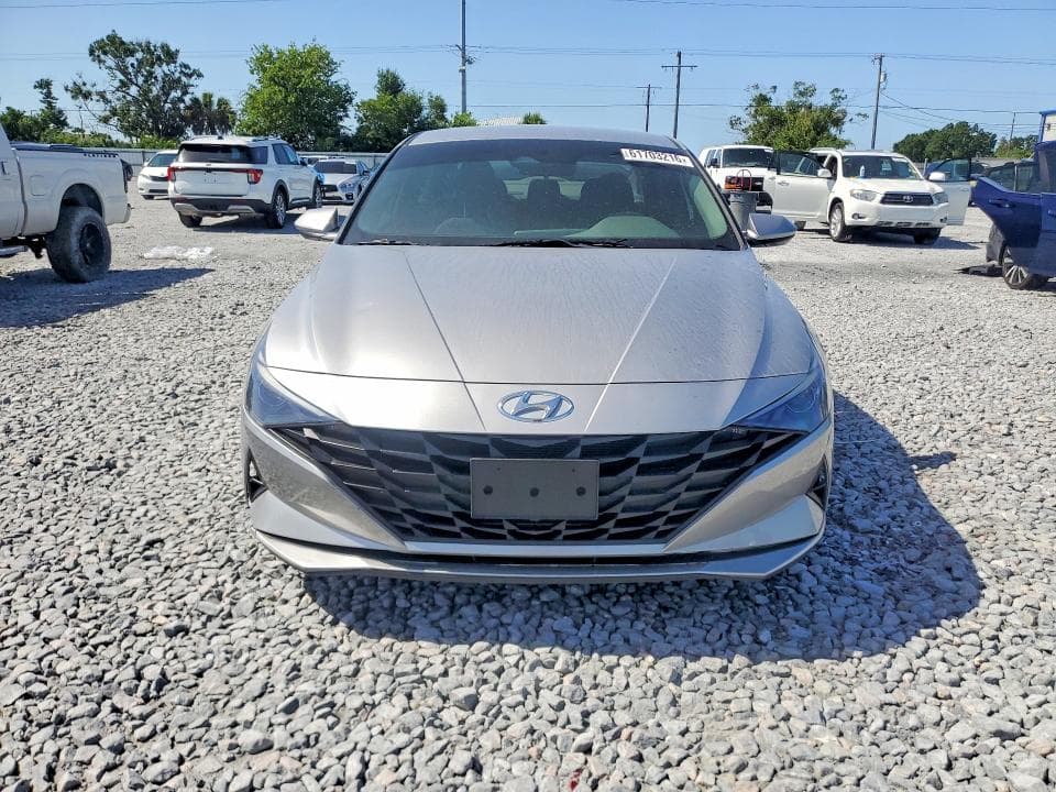 2021 HYUNDAI ELANTRA SE 5