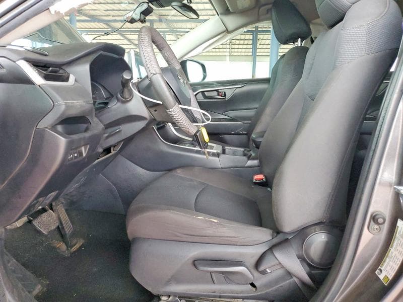2025 TOYOTA RAV4 LE 7