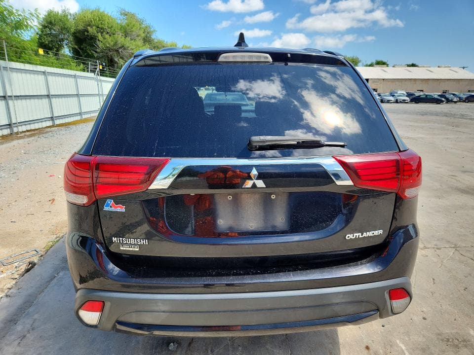2018 MITSUBISHI OUTLANDER SE 6