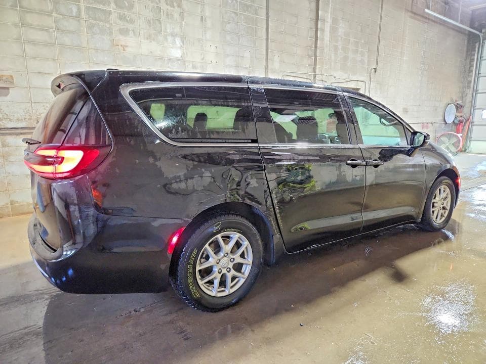 2026 CHRYSLER PACIFICA SELECT 3