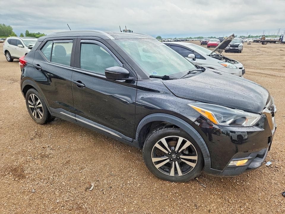 2019 NISSAN KICKS S 4