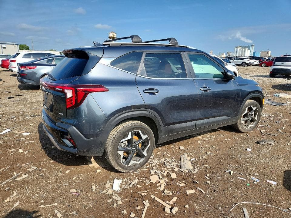 2024 KIA SELTOS EX 3