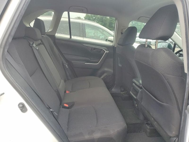 2019 TOYOTA RAV4 LE 11
