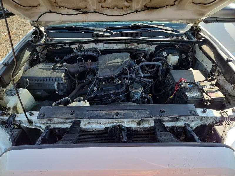 2019 TOYOTA TACOMA SR 11
