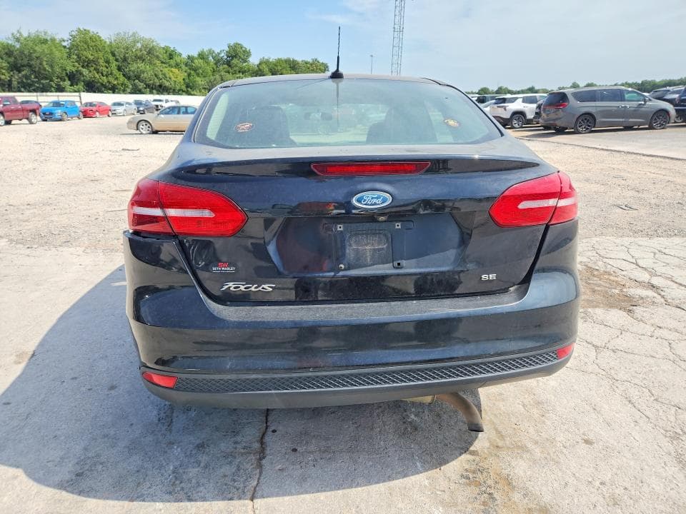 2018 FORD FOCUS SE 6