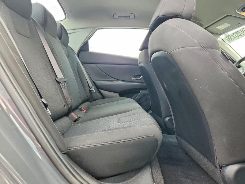 2024 HYUNDAI ELANTRA SE 10