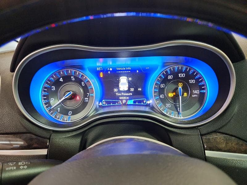 2019 CHRYSLER 300 LIMITED 9