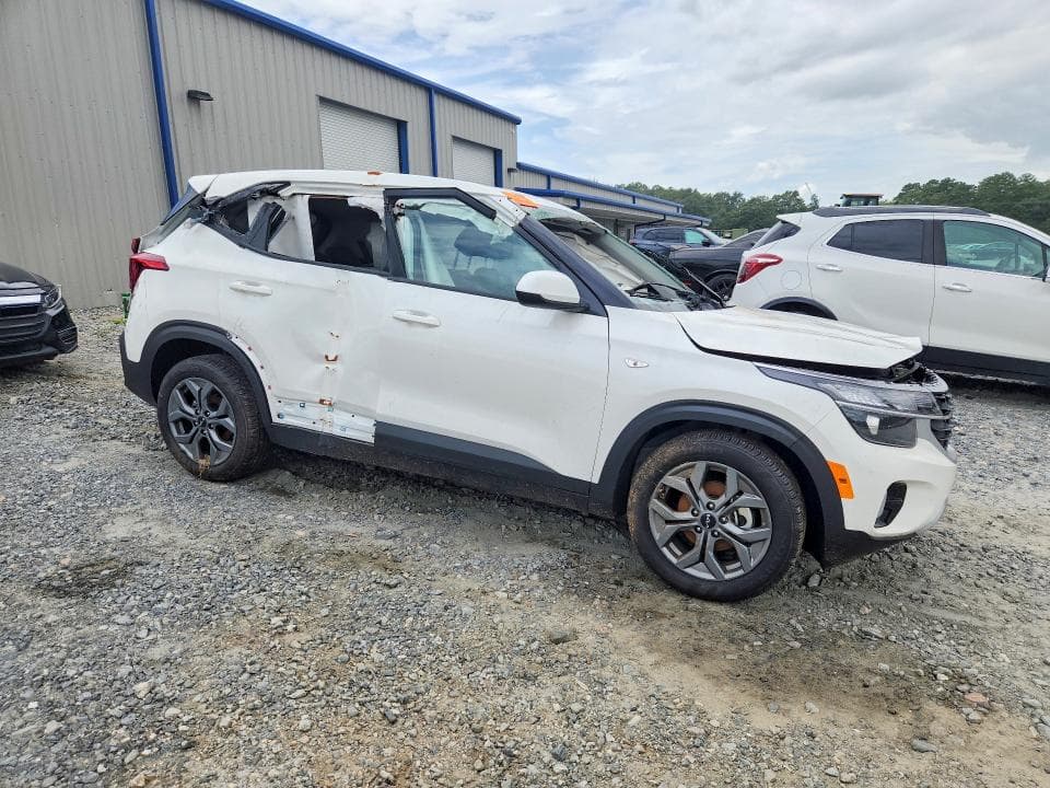 2026 KIA SELTOS LX 4