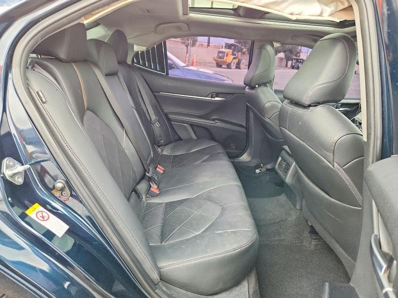 2018 TOYOTA CAMRY XLE V6 10