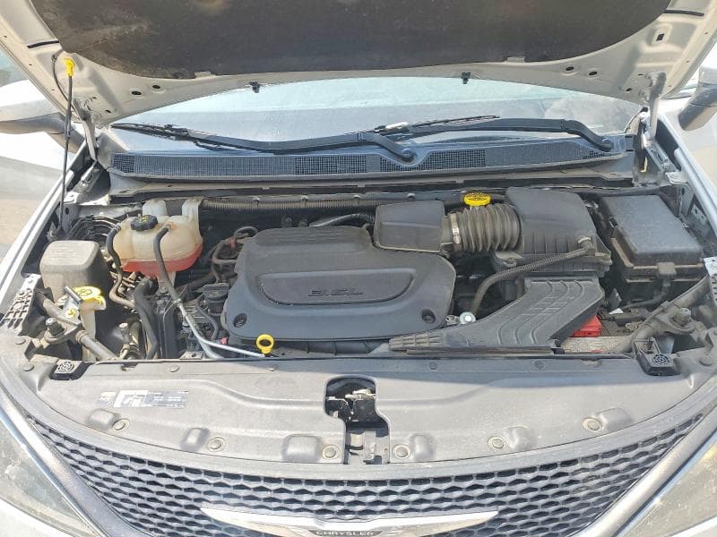 2022 CHRYSLER VOYAGER LX 12