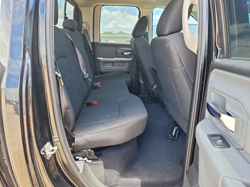 2019 RAM 1500 CLASSIC SLT 10