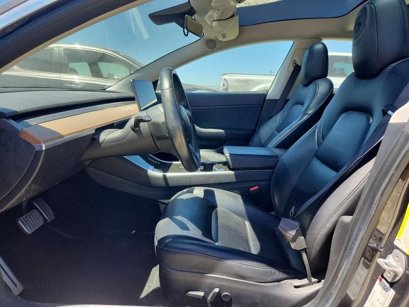 2018 TESLA MODEL 3 7