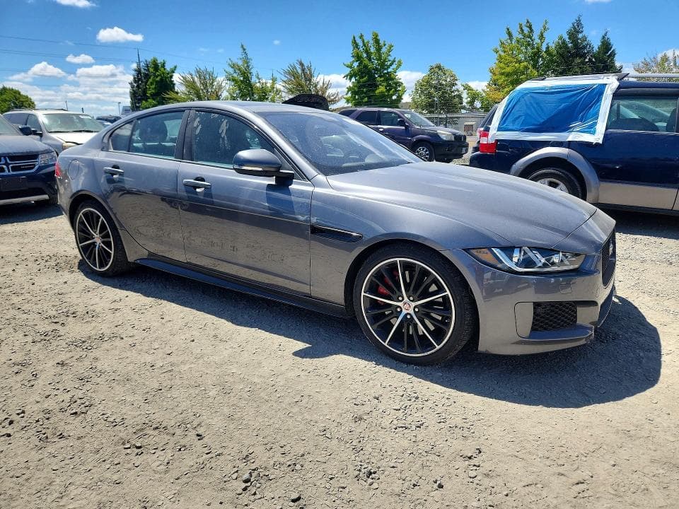 2019 JAGUAR XE S 4