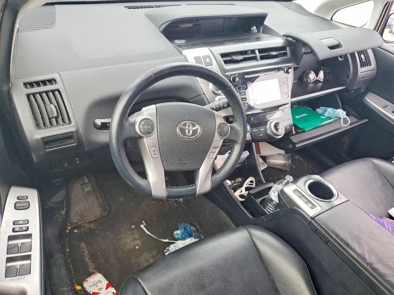 2017 TOYOTA PRIUS V FOUR 8