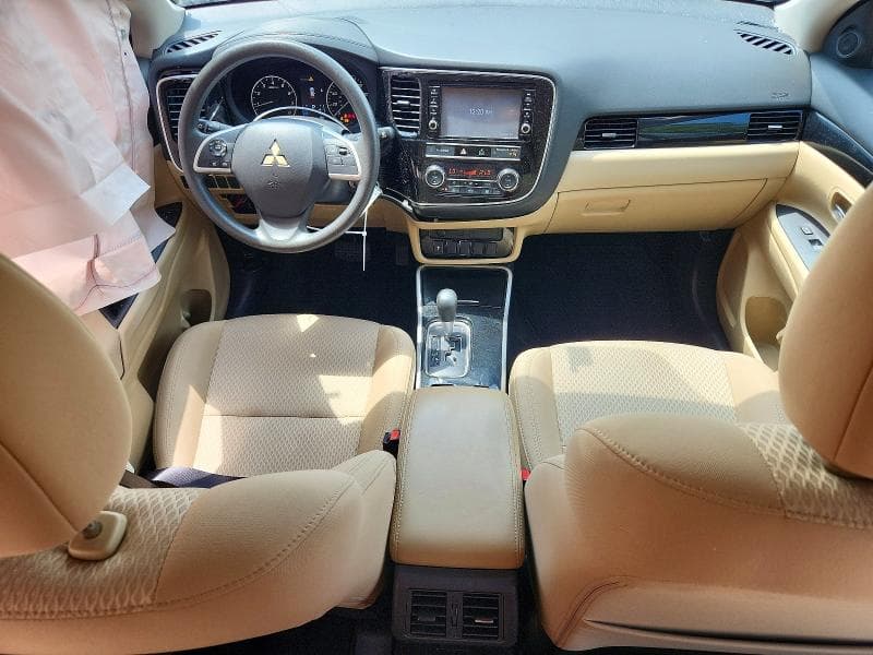 2019 MITSUBISHI OUTLANDER ES 8