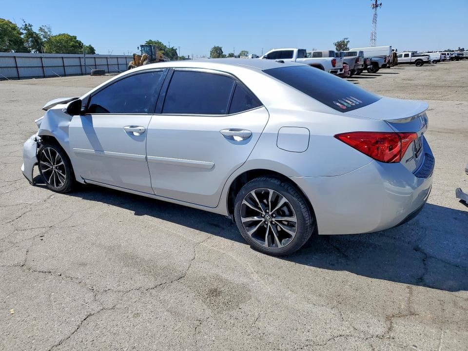 2017 TOYOTA COROLLA SE 2