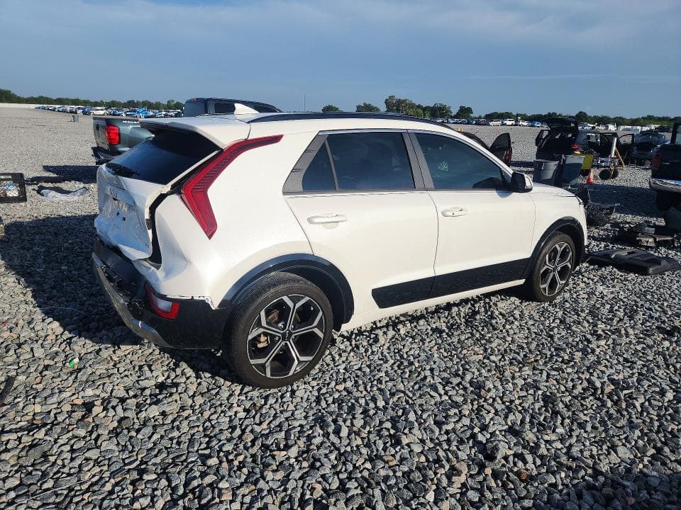 2024 KIA NIRO EX 3