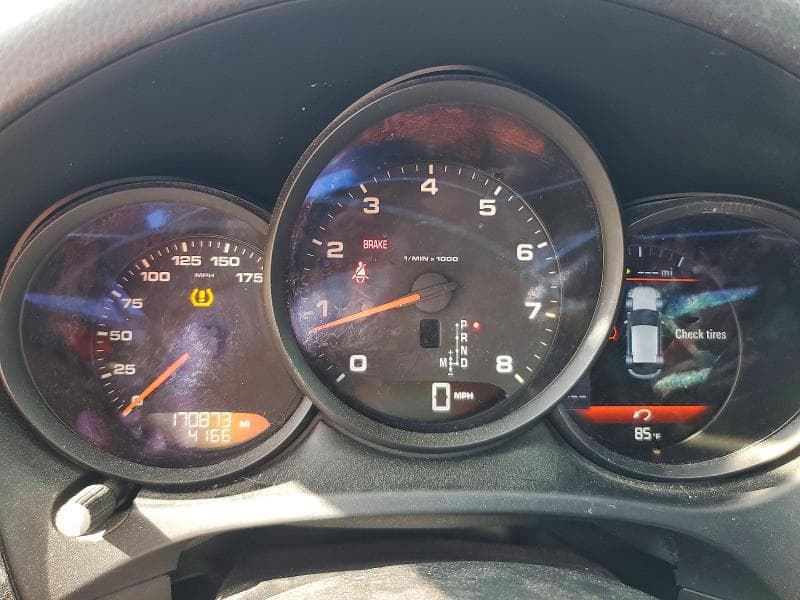 2017 PORSCHE MACAN 9