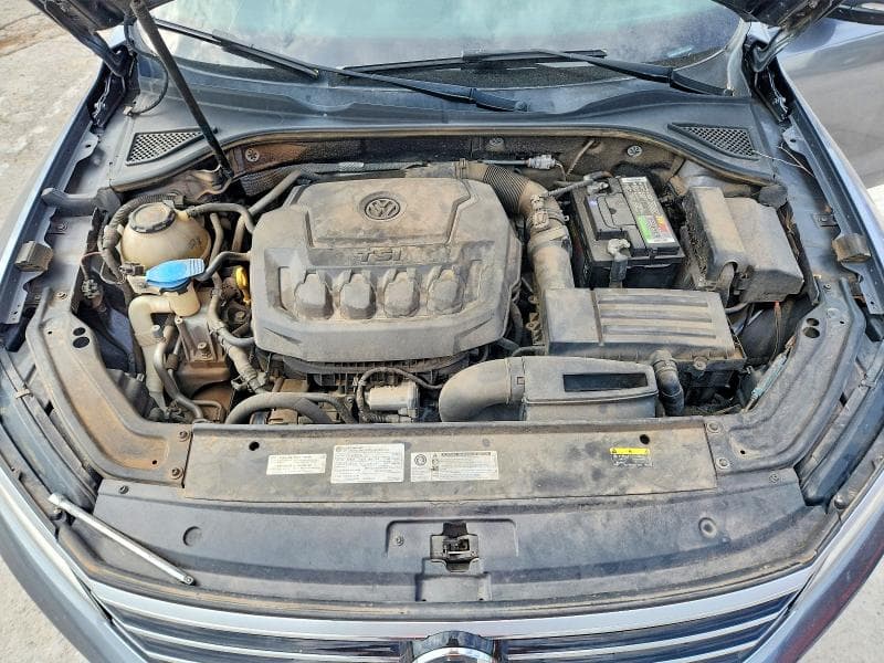 2018 VOLKSWAGEN PASSAT SE 11