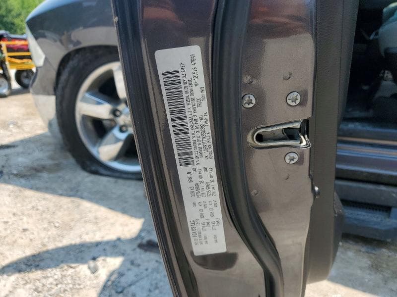 2019 RAM 1500 CLASSIC SLT 12
