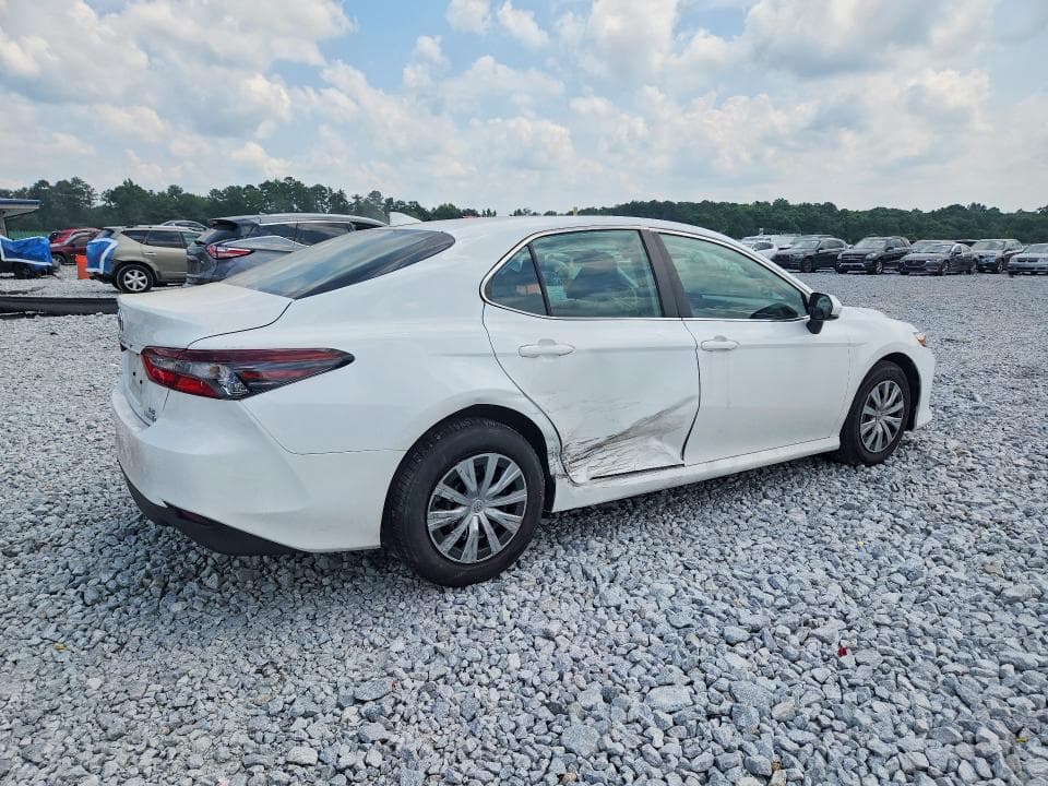 2023 TOYOTA CAMRY LE 3