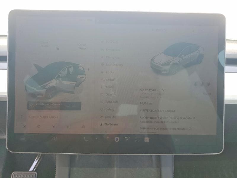 2023 TESLA MODEL Y 9