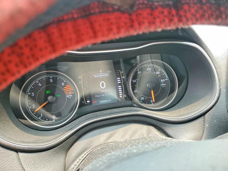 2019 JEEP CHEROKEE LATITUDE PLUS 9