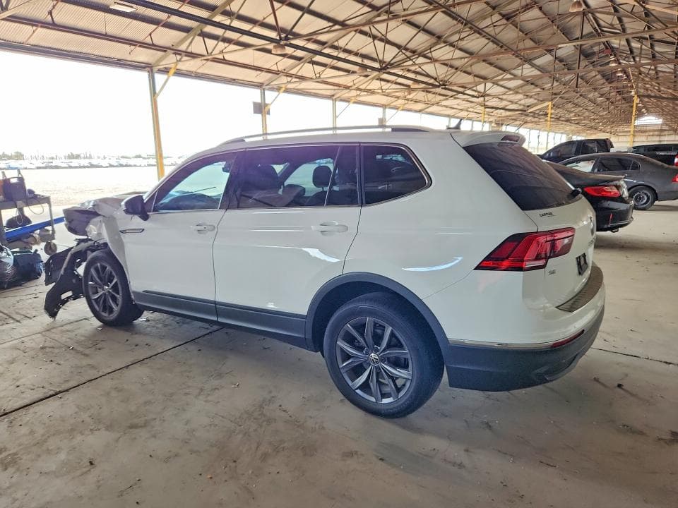 2022 VOLKSWAGEN TIGUAN SE 2