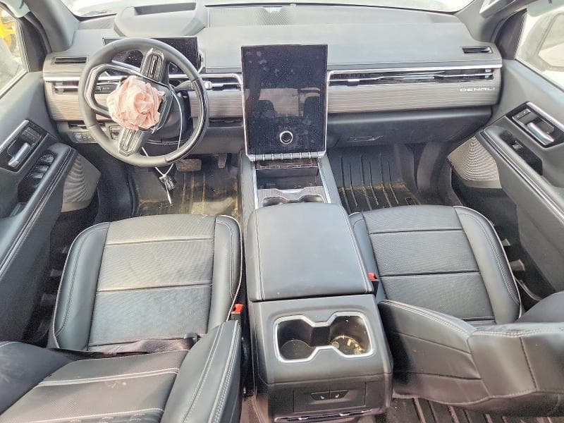 2025 GMC SIERRA DENALI 8