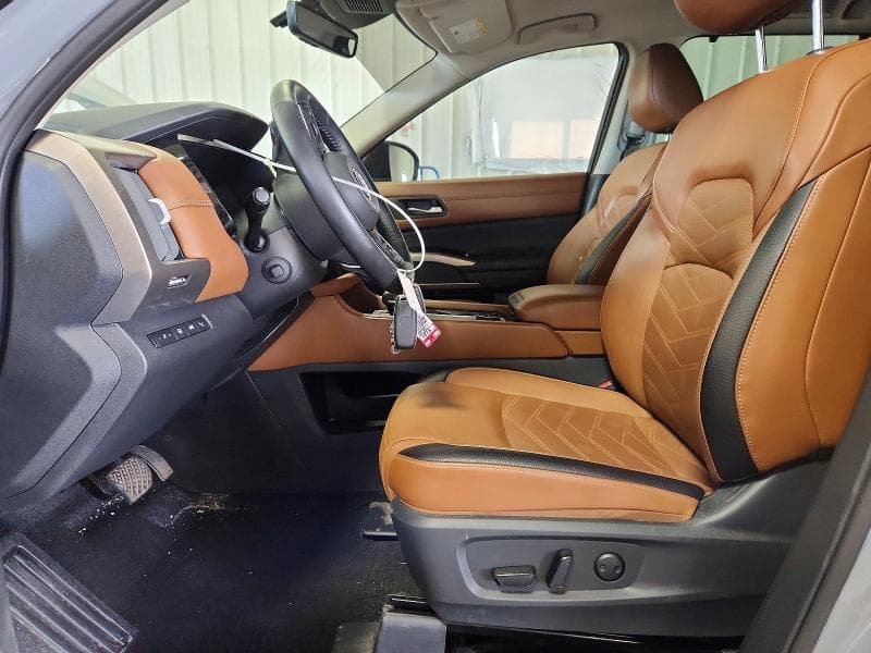 2025 NISSAN PATHFINDER PLATINUM 7