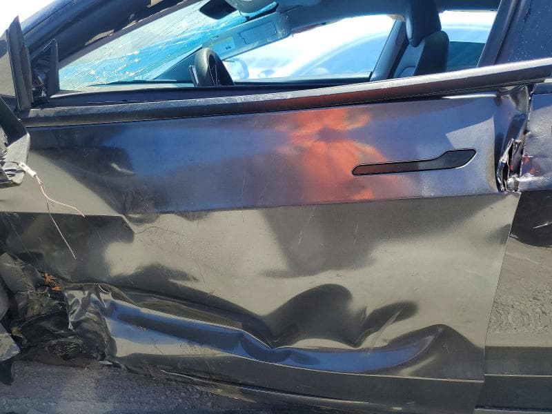 2025 TESLA MODEL 3 7