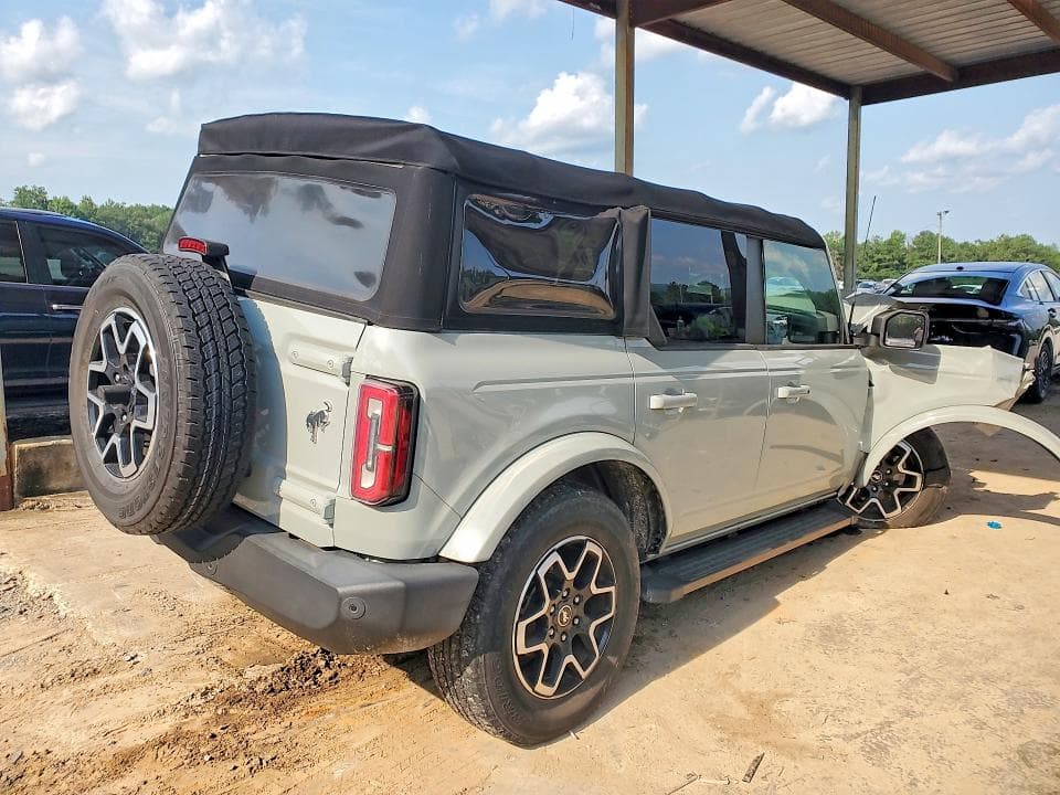 2021 FORD BRONCO 3