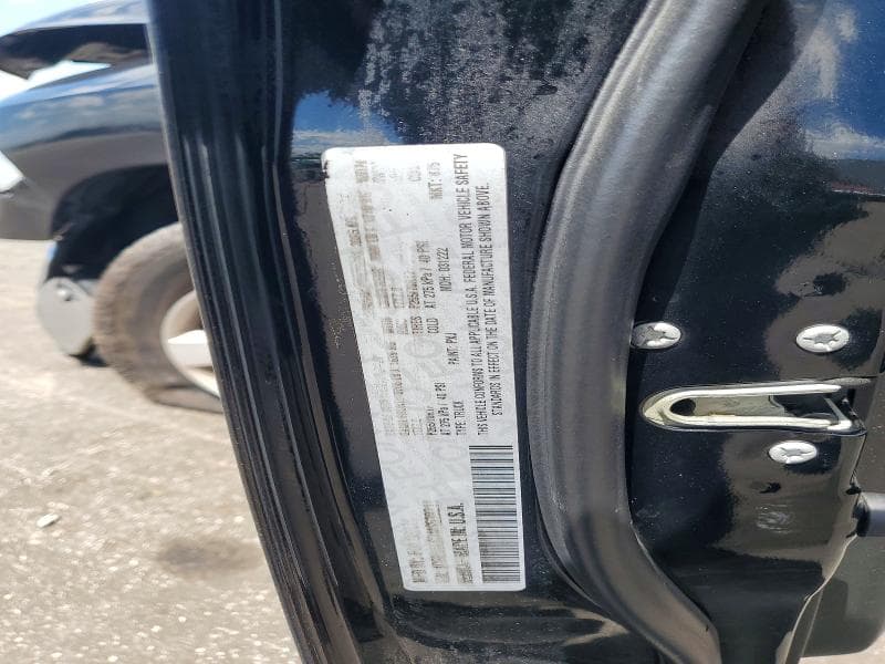 2021 RAM 1500 CLASSIC SLT 12