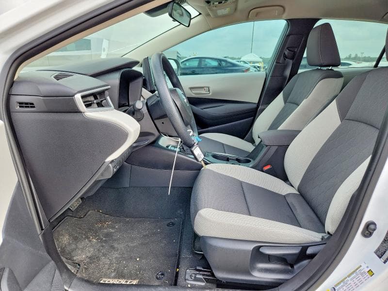 2026 TOYOTA COROLLA LE 7