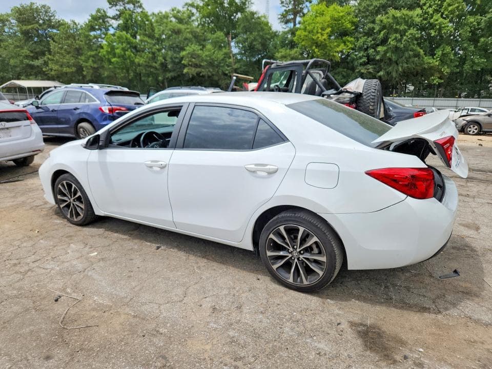 2017 TOYOTA COROLLA SE 2