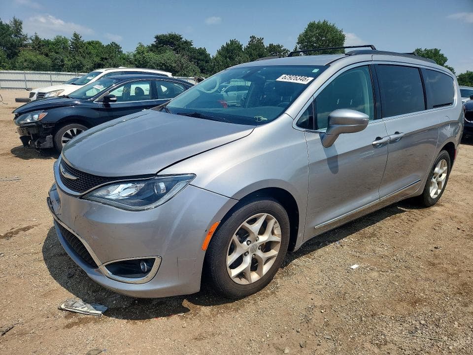 2017 CHRYSLER PACIFICA TOURING L - 1