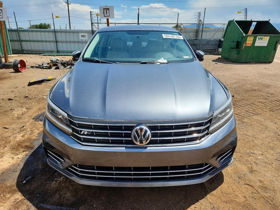 2017 VOLKSWAGEN PASSAT R-LINE 5