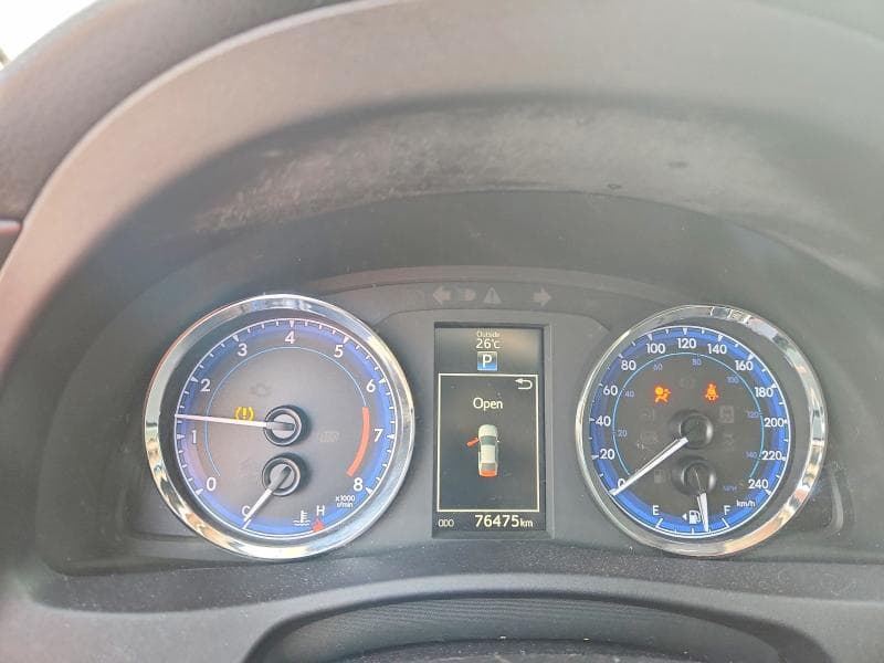 2018 TOYOTA COROLLA L 9
