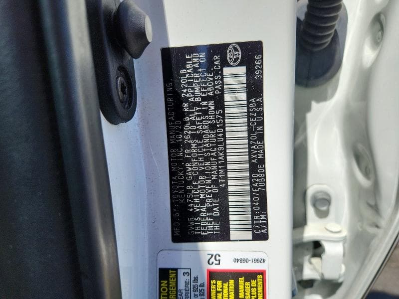 2020 TOYOTA CAMRY SE 12