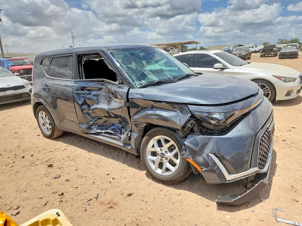 2024 KIA SOUL LX 4
