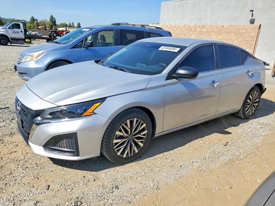 2024 NISSAN ALTIMA SV