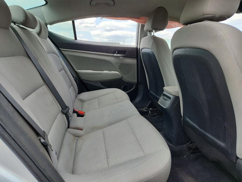 2017 HYUNDAI ELANTRA SE 10