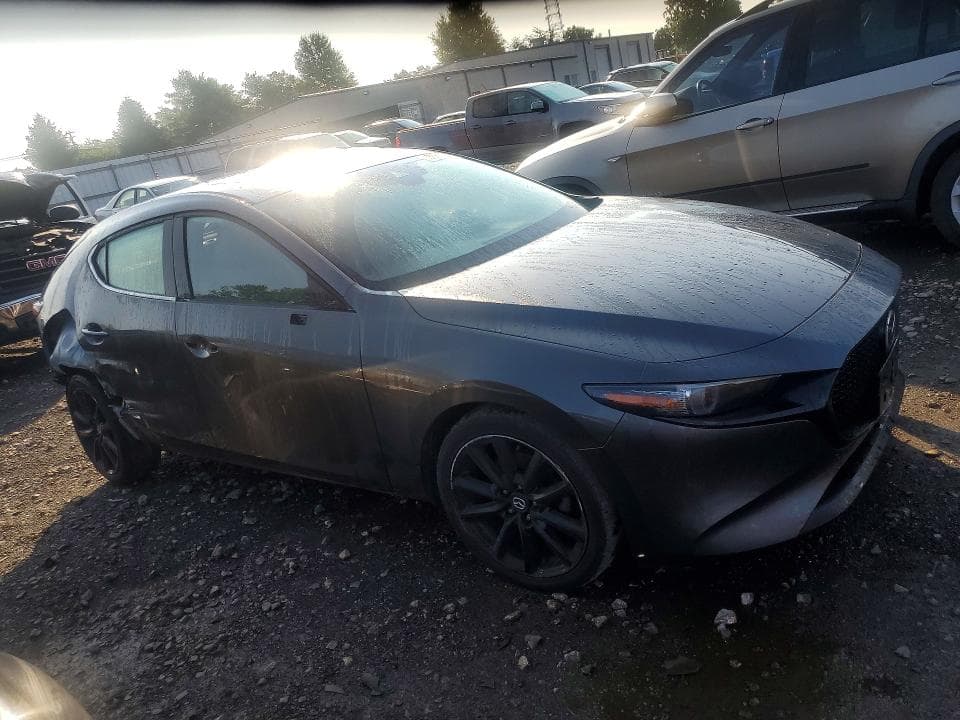 2021 MAZDA 3 4
