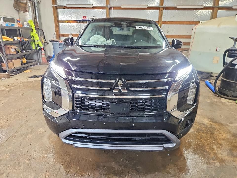 2026 MITSUBISHI OUTLANDER SE 5