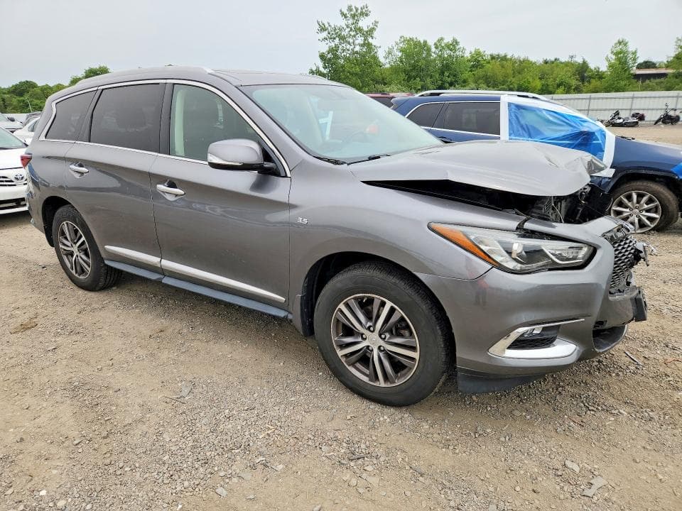 2017 INFINITI QX60 BASE 4